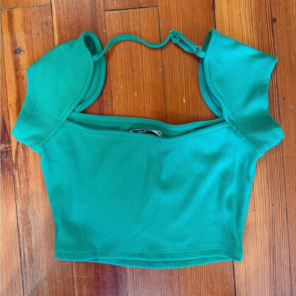 Chic Green Ribbed Crop Top - Picture 2 of 6